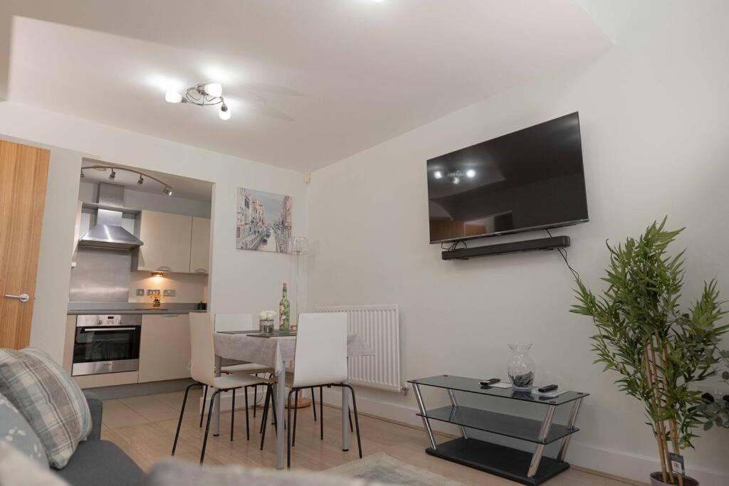 Beautiful 2 Bed In Central Birmingham: A Hidden Gem! Exterior photo